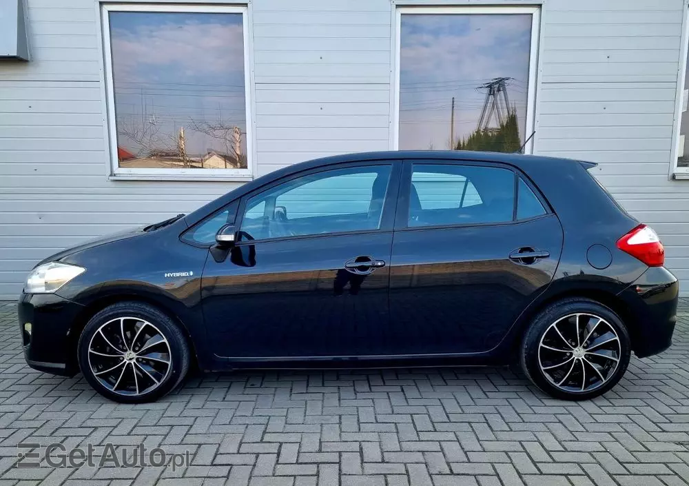 TOYOTA Auris 1.8 HSD Prestige NAVI