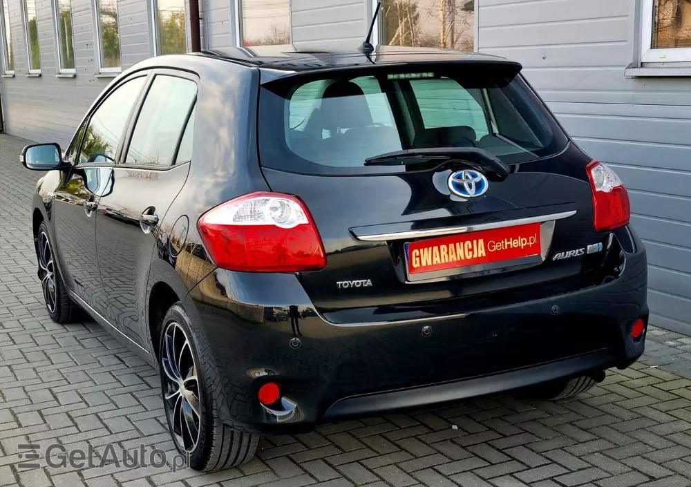 TOYOTA Auris 1.8 HSD Prestige NAVI