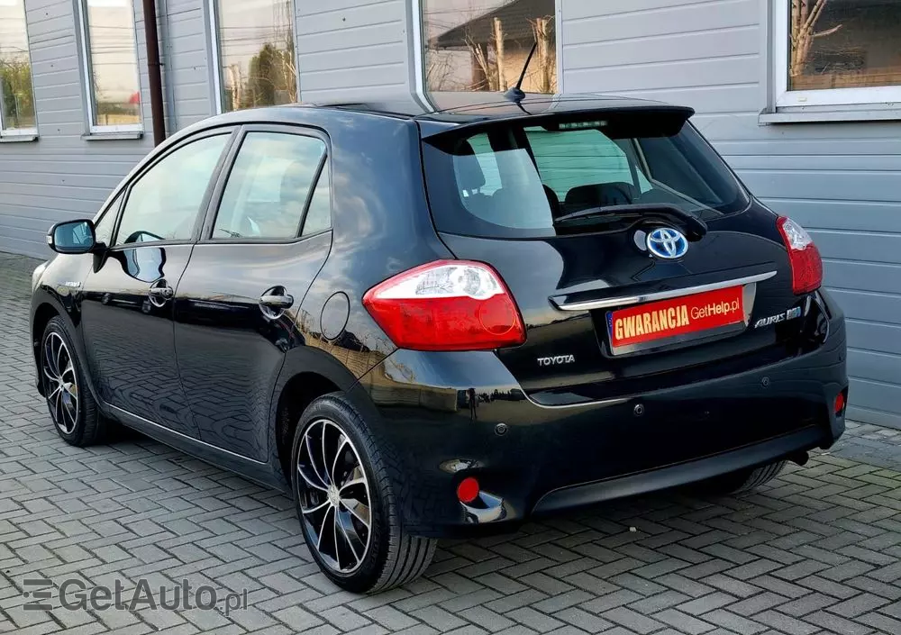 TOYOTA Auris 1.8 HSD Prestige NAVI