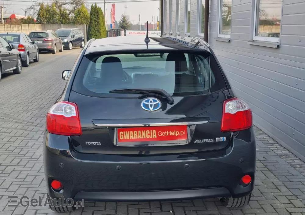 TOYOTA Auris 1.8 HSD Prestige NAVI
