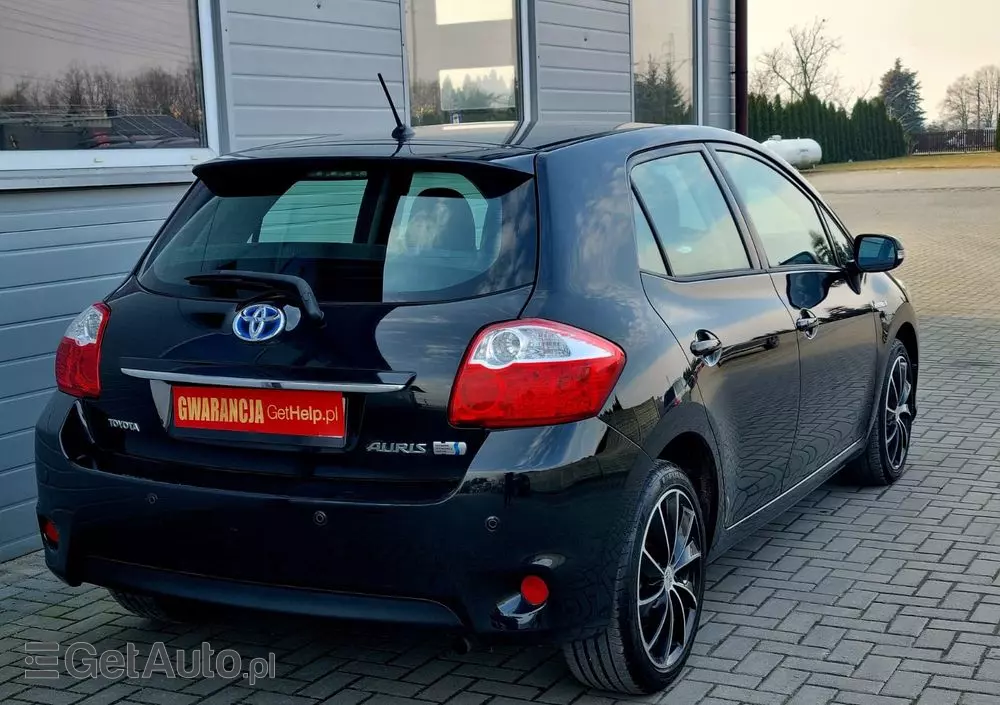 TOYOTA Auris 1.8 HSD Prestige NAVI