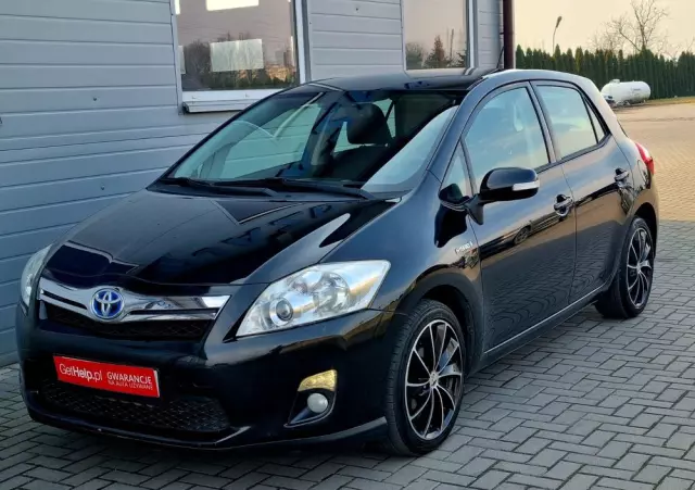 TOYOTA Auris 1.8 HSD Prestige NAVI