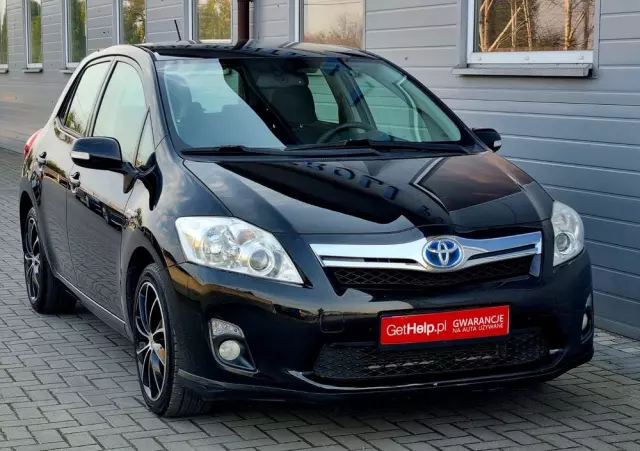TOYOTA Auris 1.8 HSD Prestige NAVI