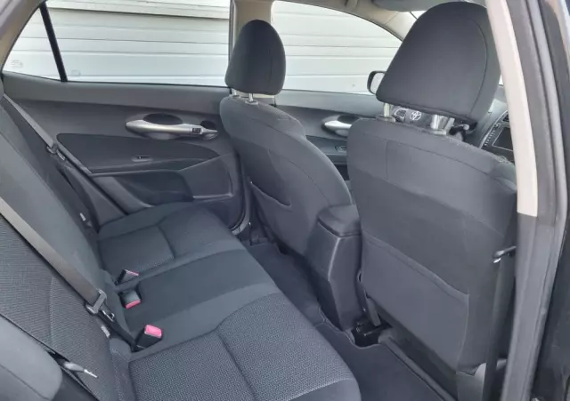 TOYOTA Auris 1.8 HSD Prestige NAVI