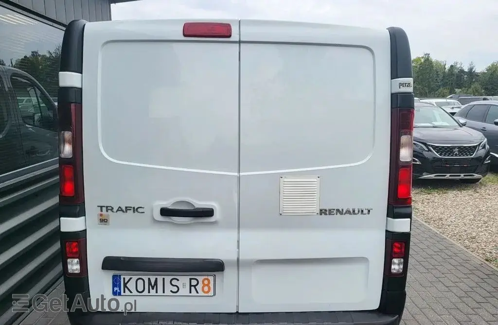 RENAULT Trafic 