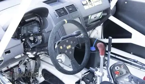 VOLKSWAGEN Polo Rallycross 