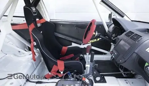 VOLKSWAGEN Polo Rallycross 