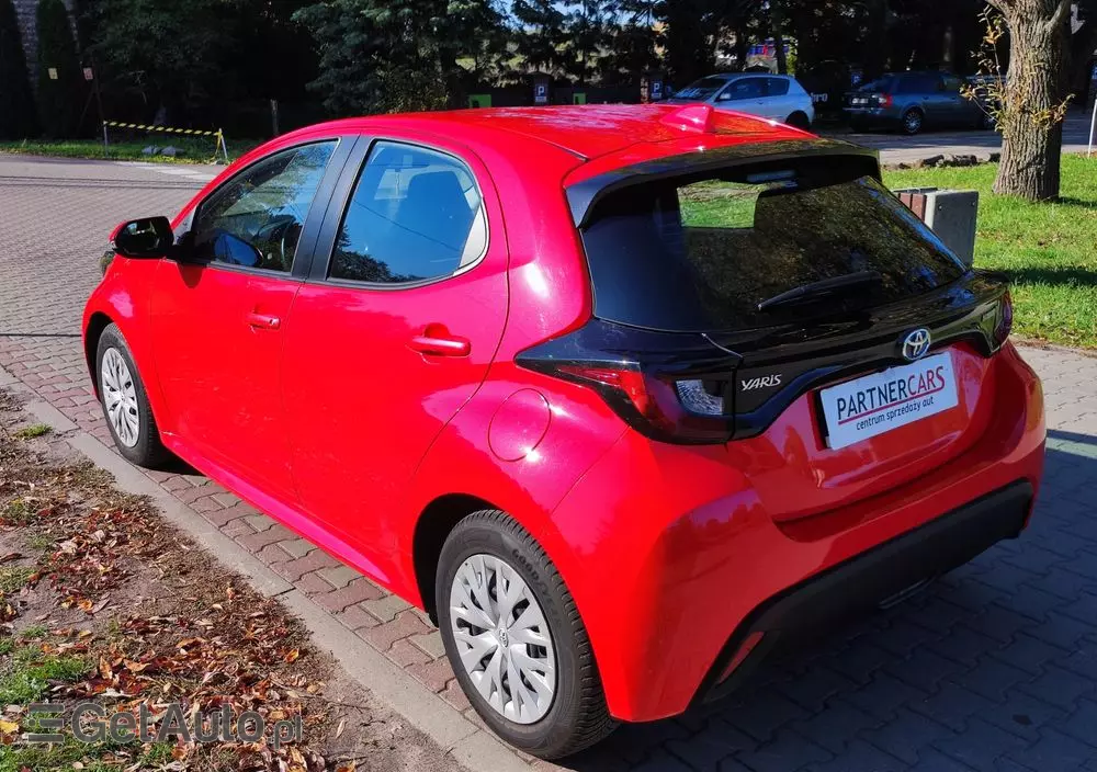 TOYOTA Yaris 