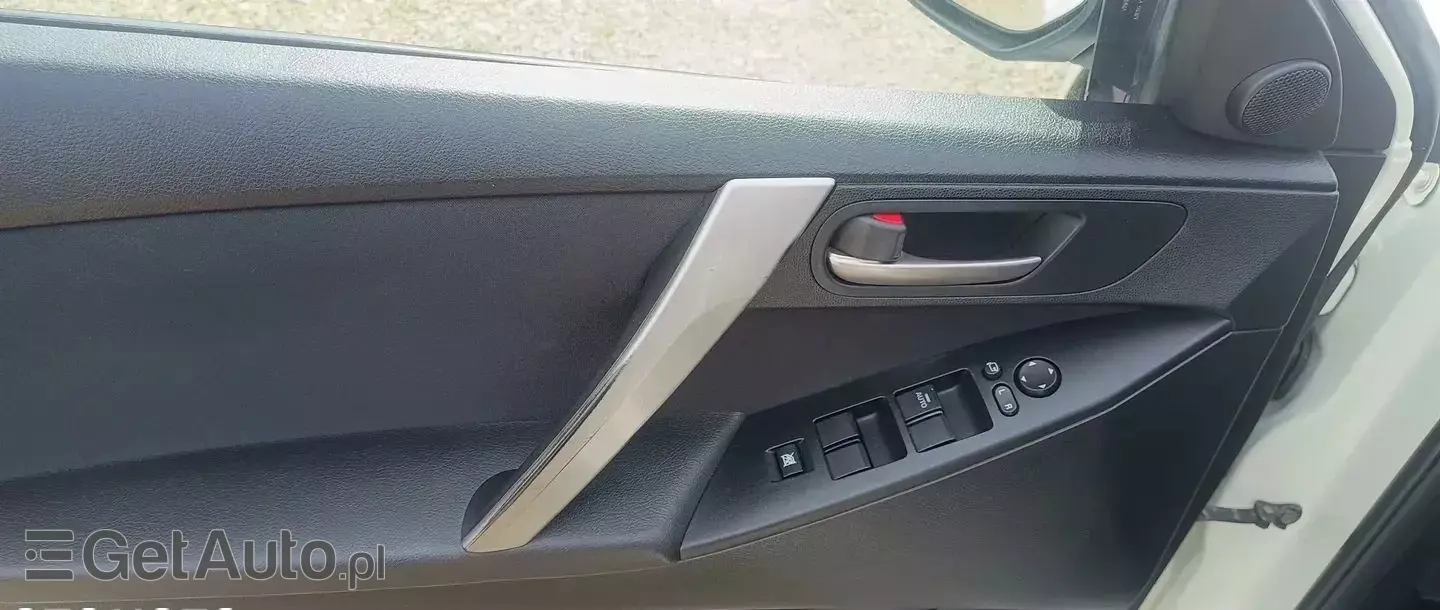 MAZDA 3 2.0 MZR DISI Sports-Line