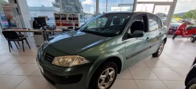 RENAULT Megane 