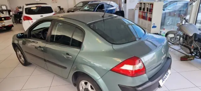 RENAULT Megane 