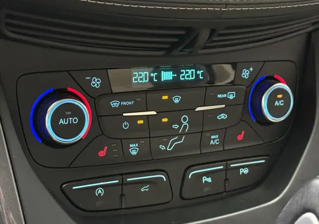 FORD Kuga 1.5 EcoBoost 4x4 Vignale