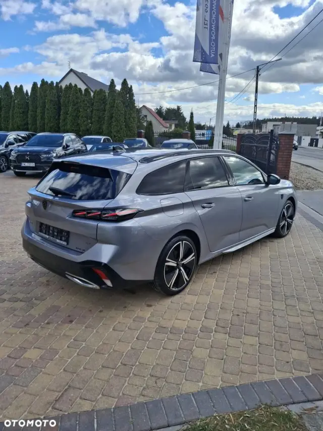 PEUGEOT 308 PureTech 130 EAT8 GT