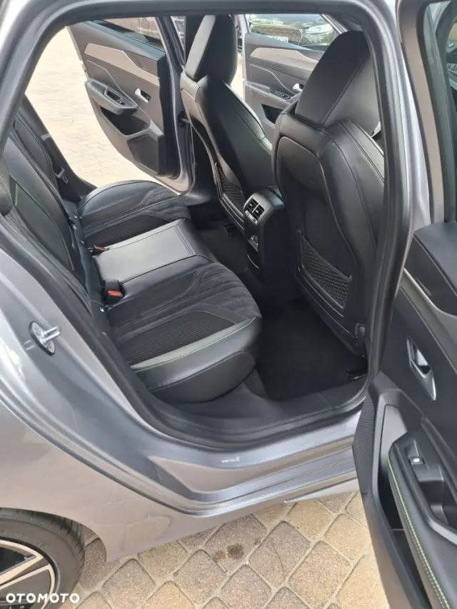 PEUGEOT 308 PureTech 130 EAT8 GT