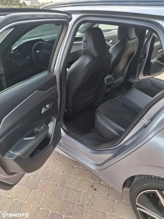 PEUGEOT 308 PureTech 130 EAT8 GT