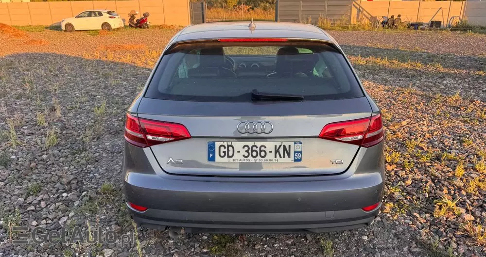 AUDI A3 Sportback 1.6 TDI S tronic sport