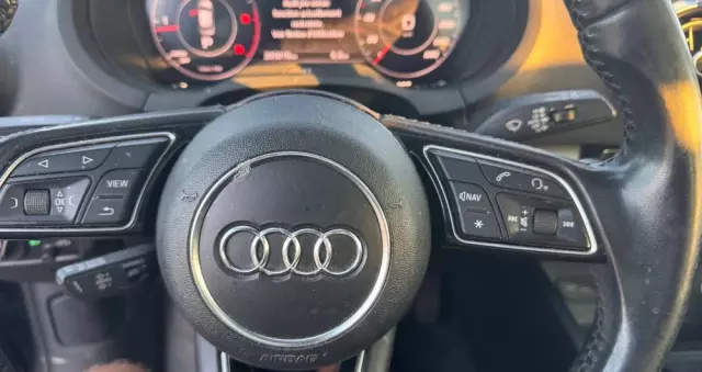 AUDI A3 Sportback 1.6 TDI S tronic sport