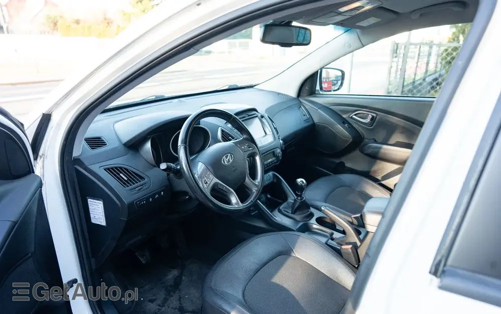 HYUNDAI Ix35 1.6 2WD blue Style