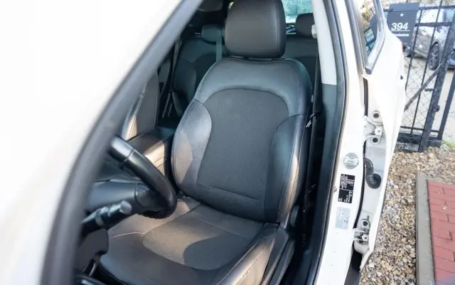 HYUNDAI Ix35 1.6 2WD blue Style