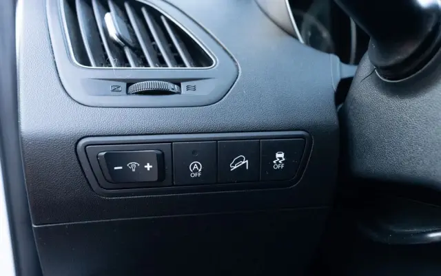 HYUNDAI Ix35 1.6 2WD blue Style