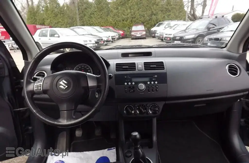 SUZUKI Swift 