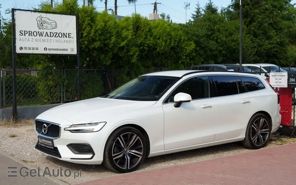 VOLVO V60 B3 B Geartronic Momentum Pro
