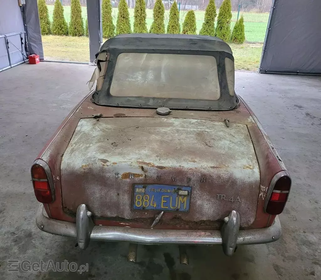 TRIUMPH TR 4 