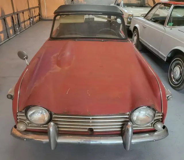 TRIUMPH TR 4 