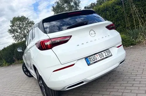 OPEL Grandland 