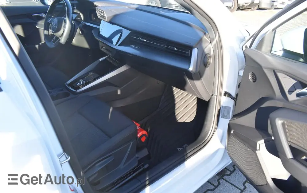 AUDI A3 Sportback 30 TFSI S tronic