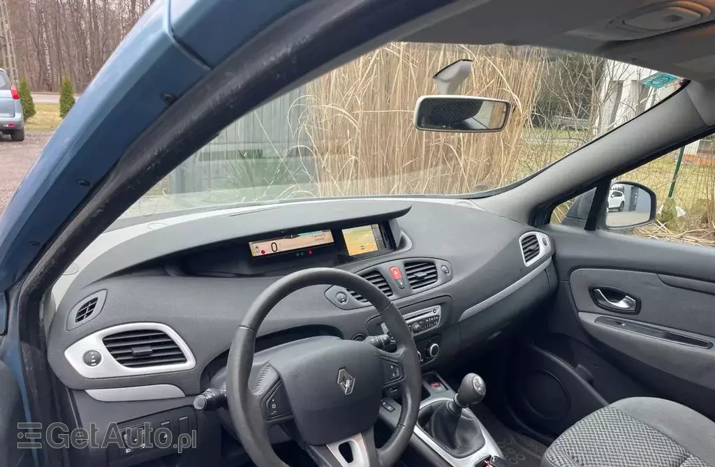 RENAULT Scenic 