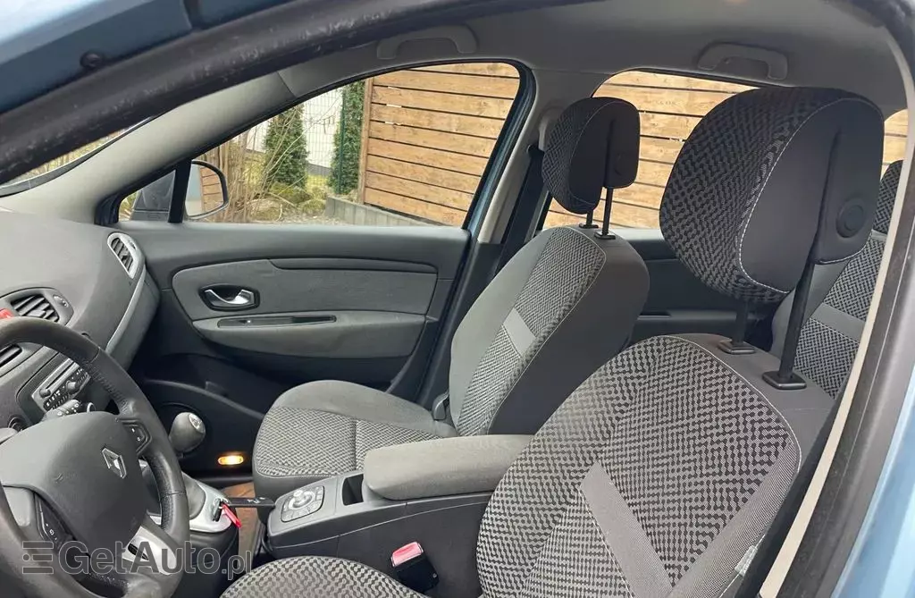 RENAULT Scenic 