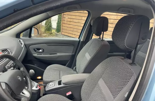 RENAULT Scenic 