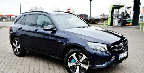 MERCEDES-BENZ GLC 