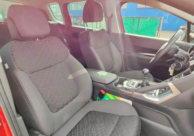 PEUGEOT 3008 1.6 HDi Style