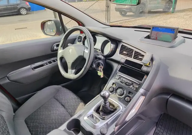 PEUGEOT 3008 1.6 HDi Style