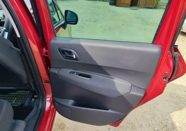 PEUGEOT 3008 1.6 HDi Style