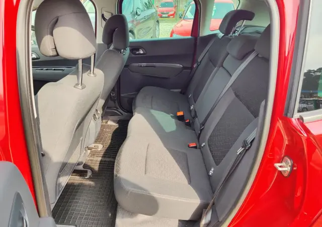 PEUGEOT 3008 1.6 HDi Style