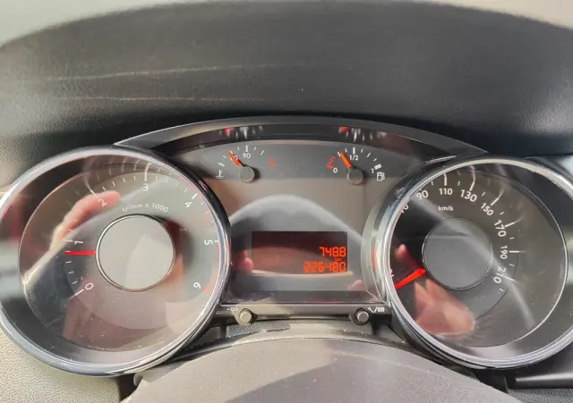 PEUGEOT 3008 1.6 HDi Style