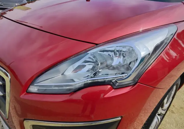 PEUGEOT 3008 1.6 HDi Style