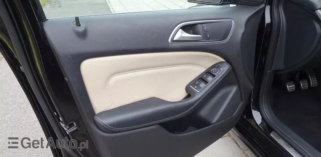 MERCEDES-BENZ Klasa B 