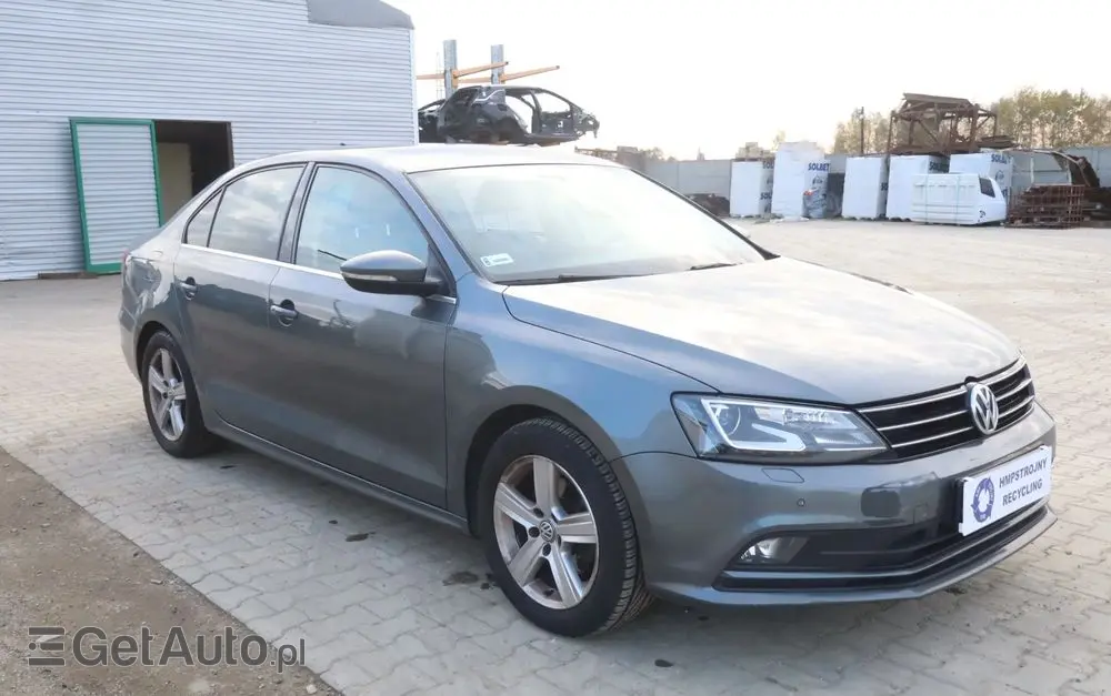 VOLKSWAGEN Jetta 1.4 TSI BMT Highline