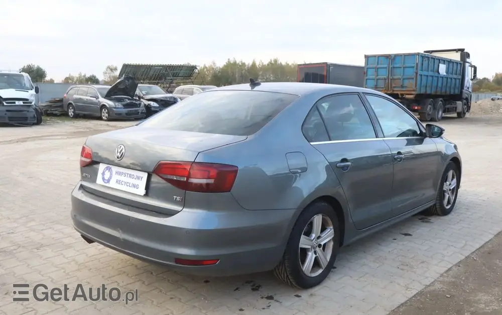 VOLKSWAGEN Jetta 1.4 TSI BMT Highline