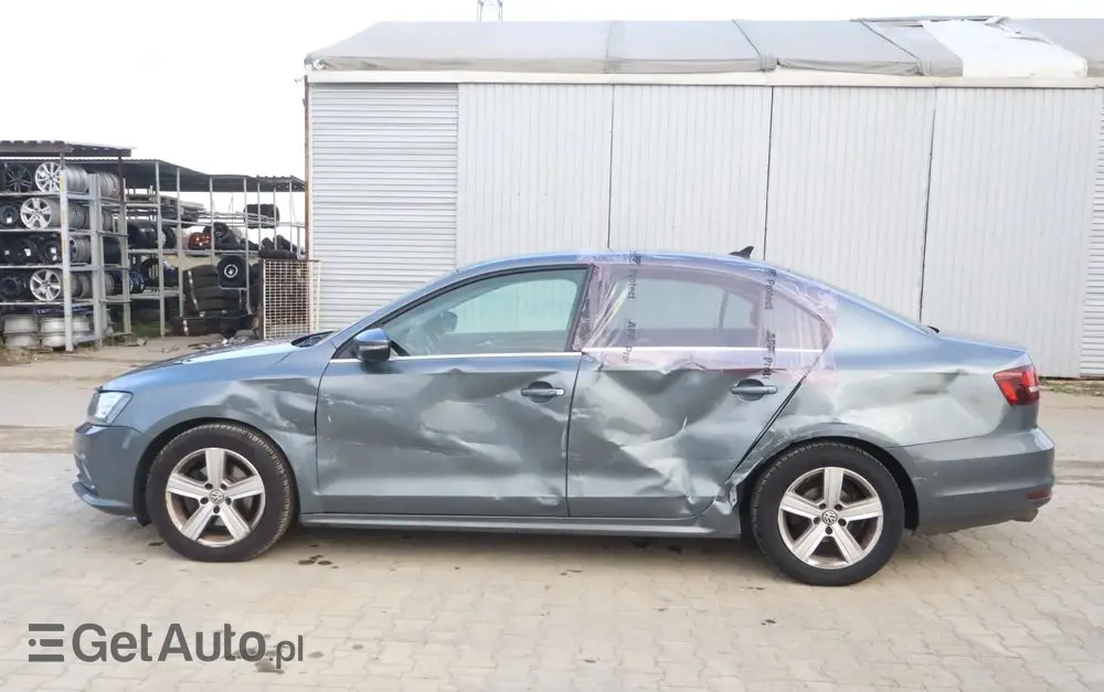 VOLKSWAGEN Jetta 1.4 TSI BMT Highline