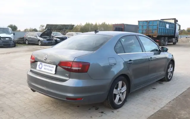 VOLKSWAGEN Jetta 1.4 TSI BMT Highline