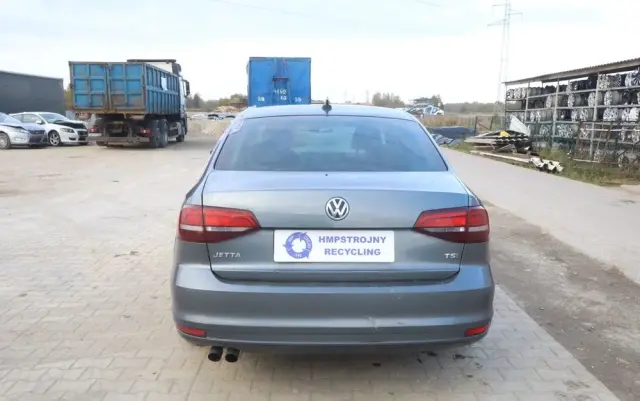 VOLKSWAGEN Jetta 1.4 TSI BMT Highline