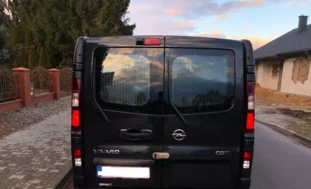 OPEL Vivaro 