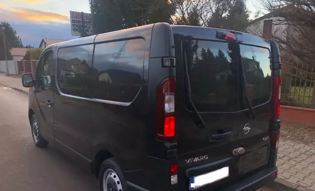 OPEL Vivaro 