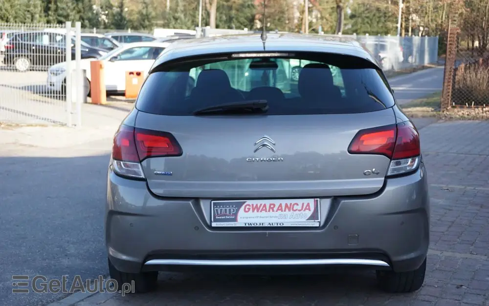 CITROËN C4 BlueHDi 100 Selection