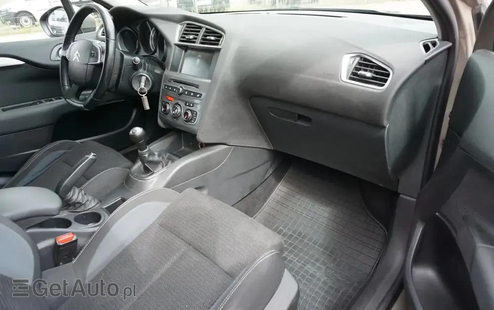 CITROËN C4 BlueHDi 100 Selection